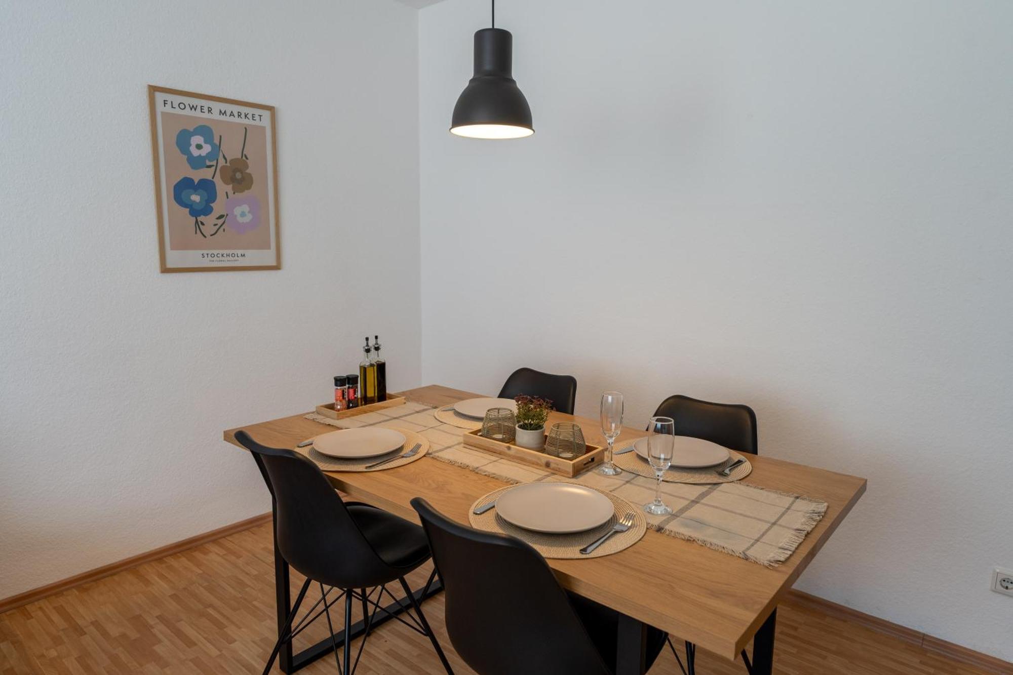 Stadtkern - Kingsize - 24H Check In - Arbeitsplatz - Nespresso - Vollausgestattet Essen Eksteriør billede